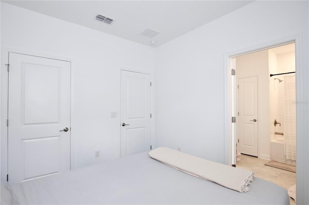 Active With Contract: $385,000 (3 beds, 2 baths, 1792 Square Feet)