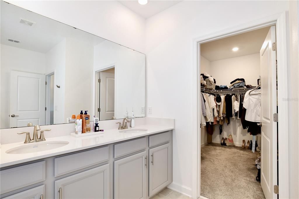 Active With Contract: $385,000 (3 beds, 2 baths, 1792 Square Feet)