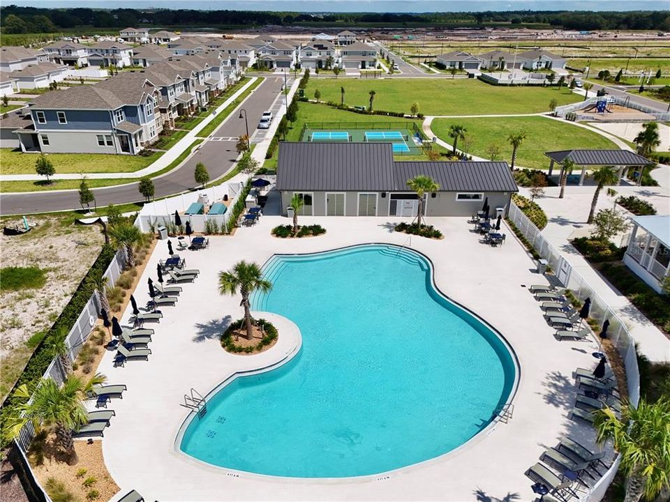 Active With Contract: $385,000 (3 beds, 2 baths, 1792 Square Feet)