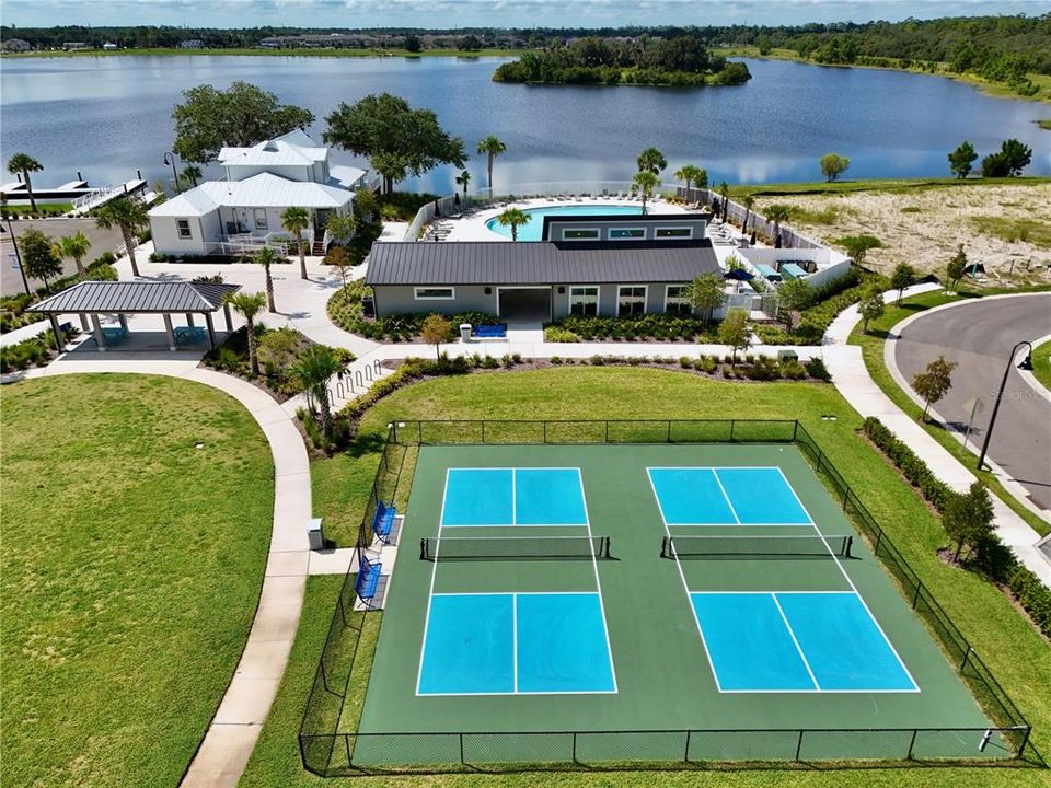 Active With Contract: $385,000 (3 beds, 2 baths, 1792 Square Feet)