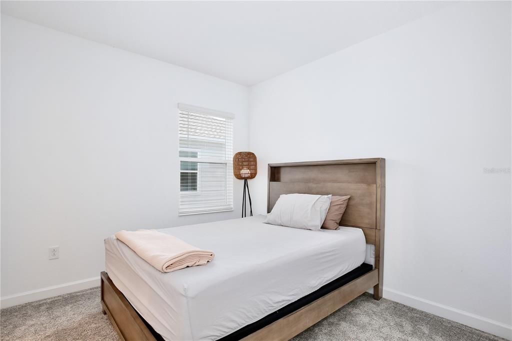 Active With Contract: $385,000 (3 beds, 2 baths, 1792 Square Feet)