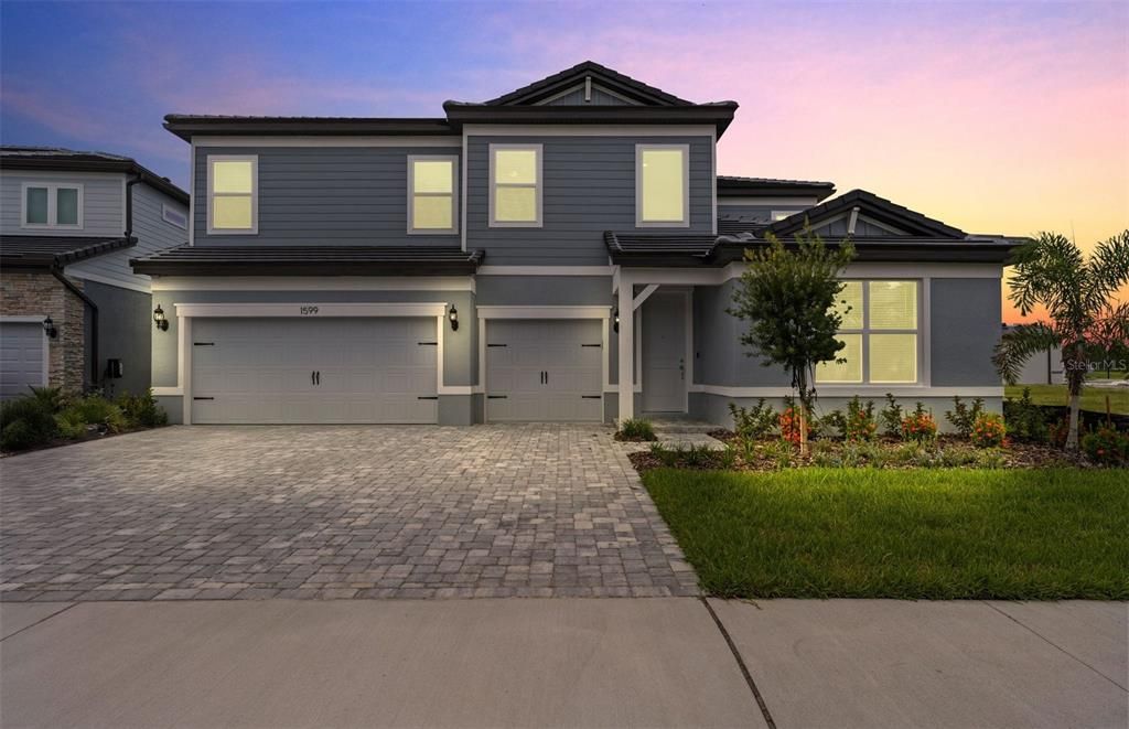 En Venta: $749,240 (5 camas, 4 baños, 4083 Pies cuadrados)