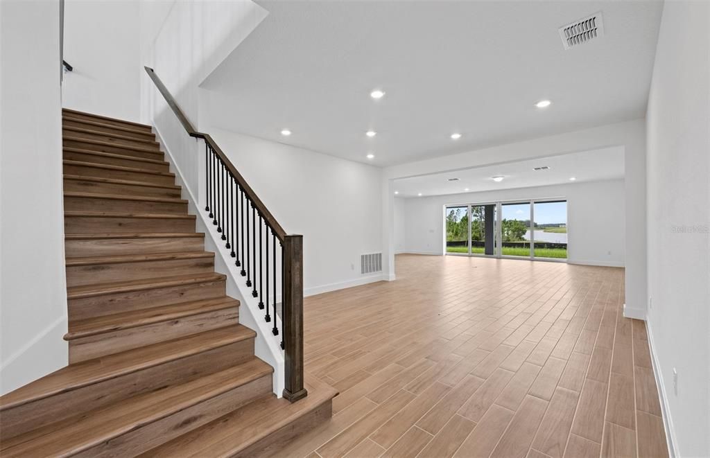 En Venta: $749,240 (5 camas, 4 baños, 4083 Pies cuadrados)