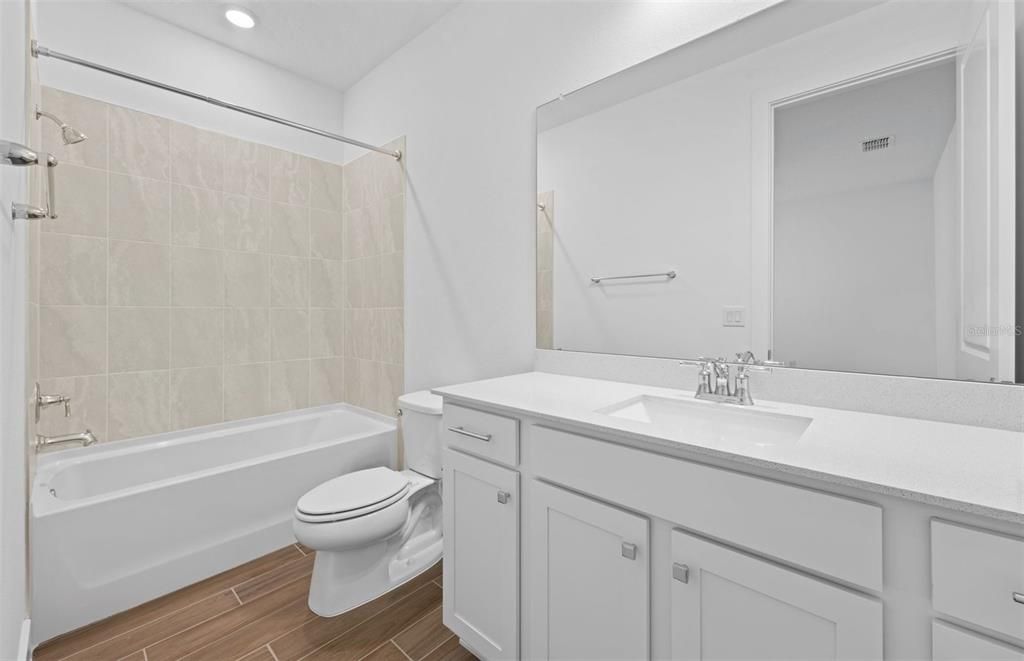 En Venta: $749,240 (5 camas, 4 baños, 4083 Pies cuadrados)