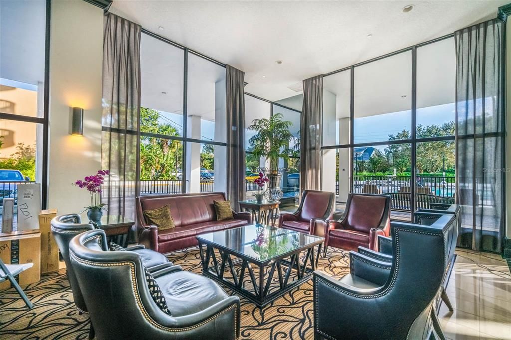 For Sale: $250,000 (2 beds, 2 baths, 1109 Square Feet)