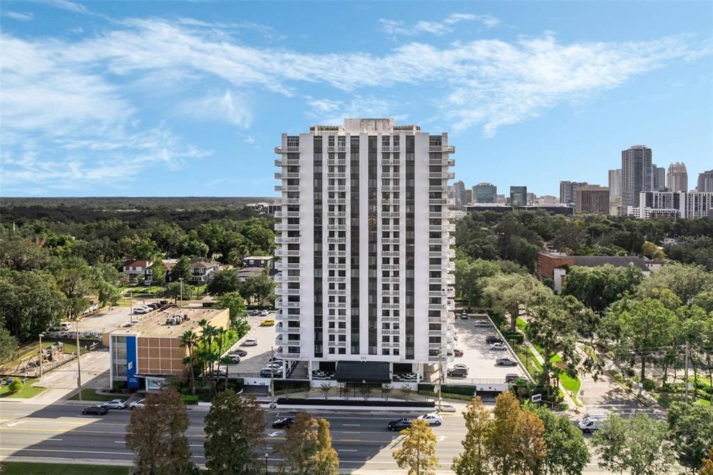 For Sale: $250,000 (2 beds, 2 baths, 1109 Square Feet)