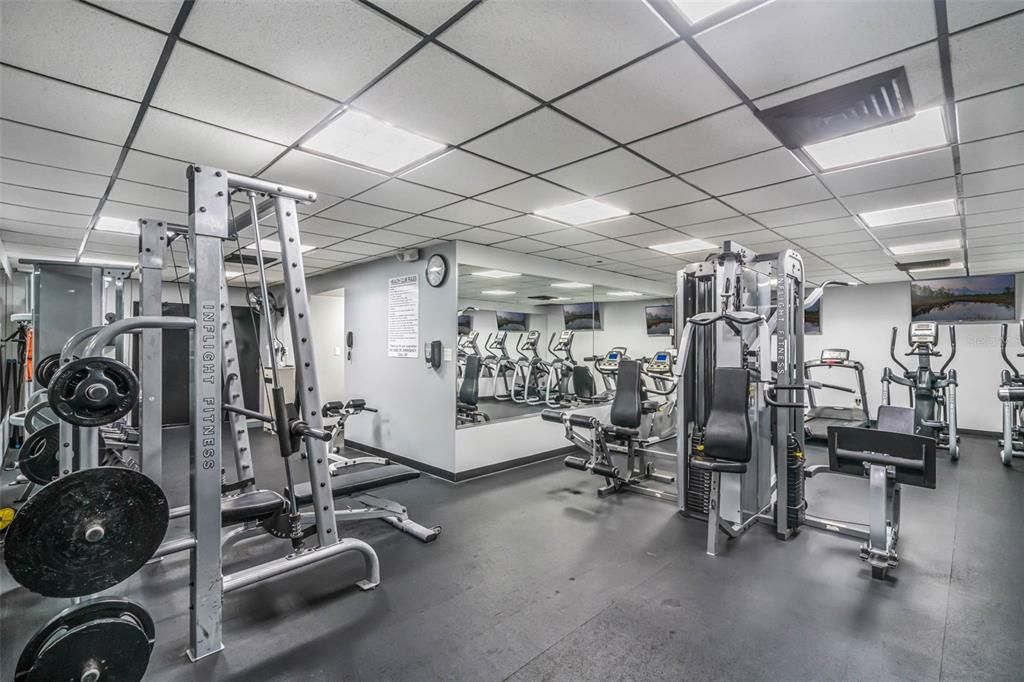 For Sale: $250,000 (2 beds, 2 baths, 1109 Square Feet)