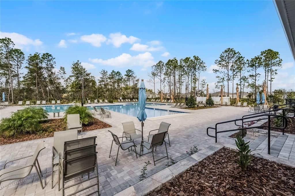 Active With Contract: $429,990 (4 beds, 3 baths, 2988 Square Feet)