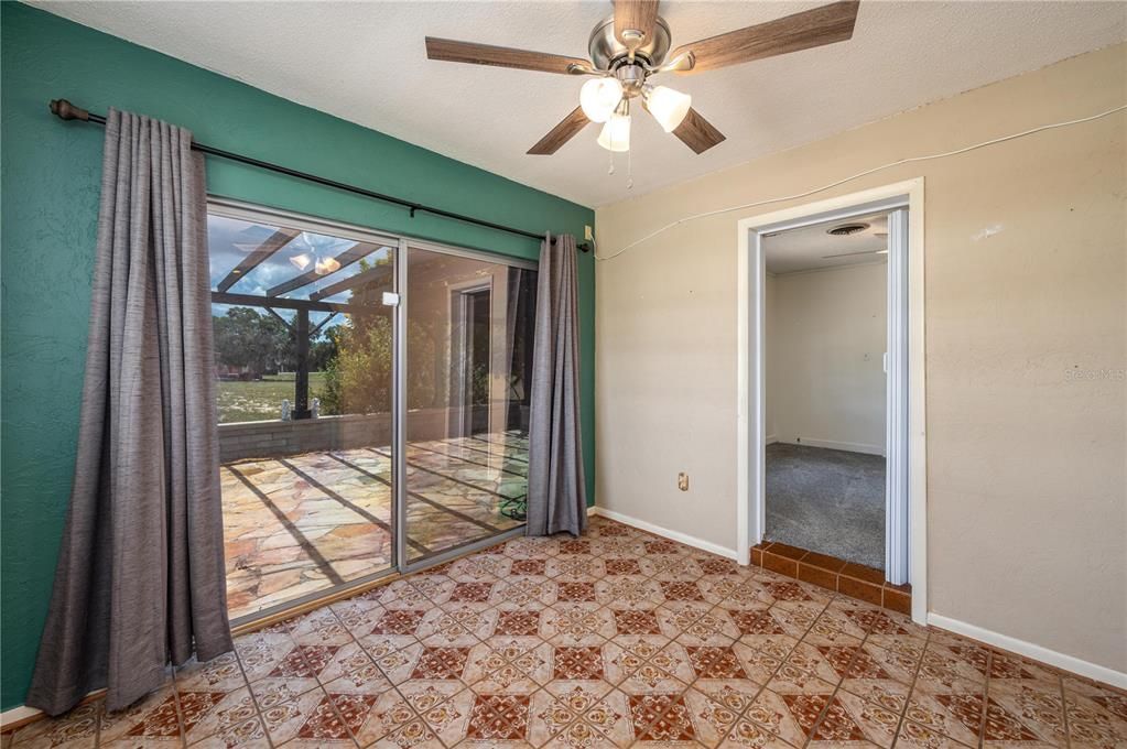 На продажу: $325,000 (3 спален, 2 ванн, 2536 Квадратных фут)