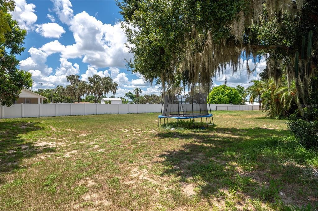 На продажу: $325,000 (3 спален, 2 ванн, 2536 Квадратных фут)