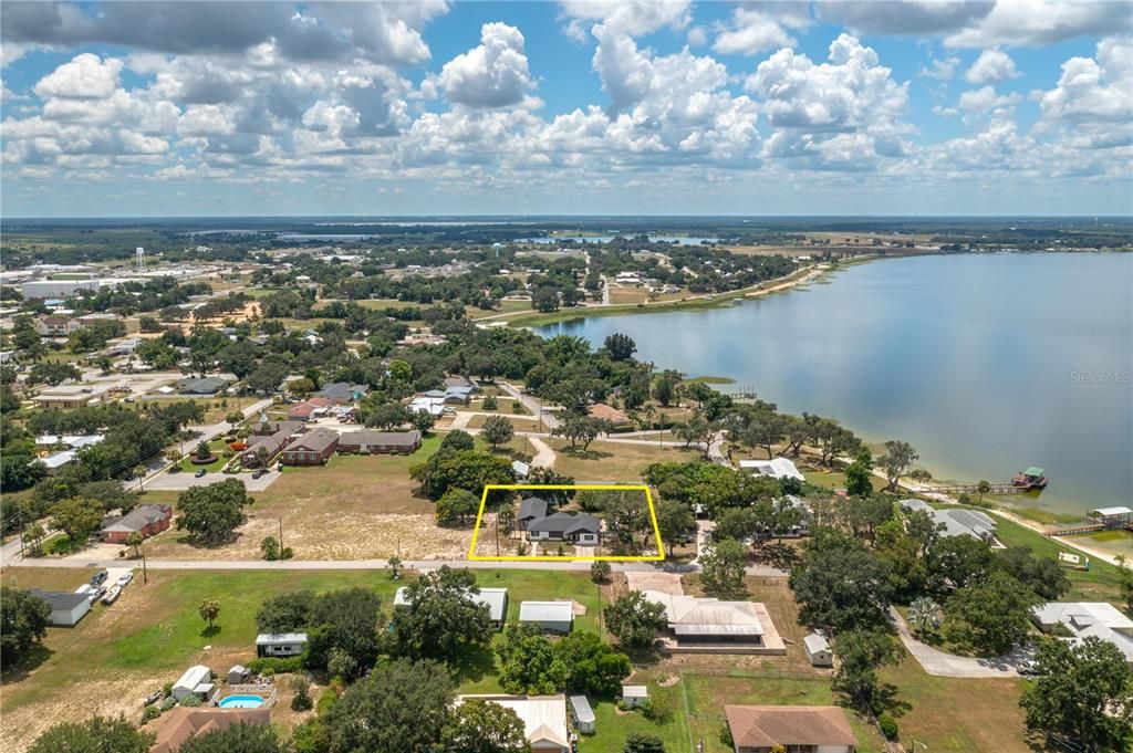 На продажу: $325,000 (3 спален, 2 ванн, 2536 Квадратных фут)