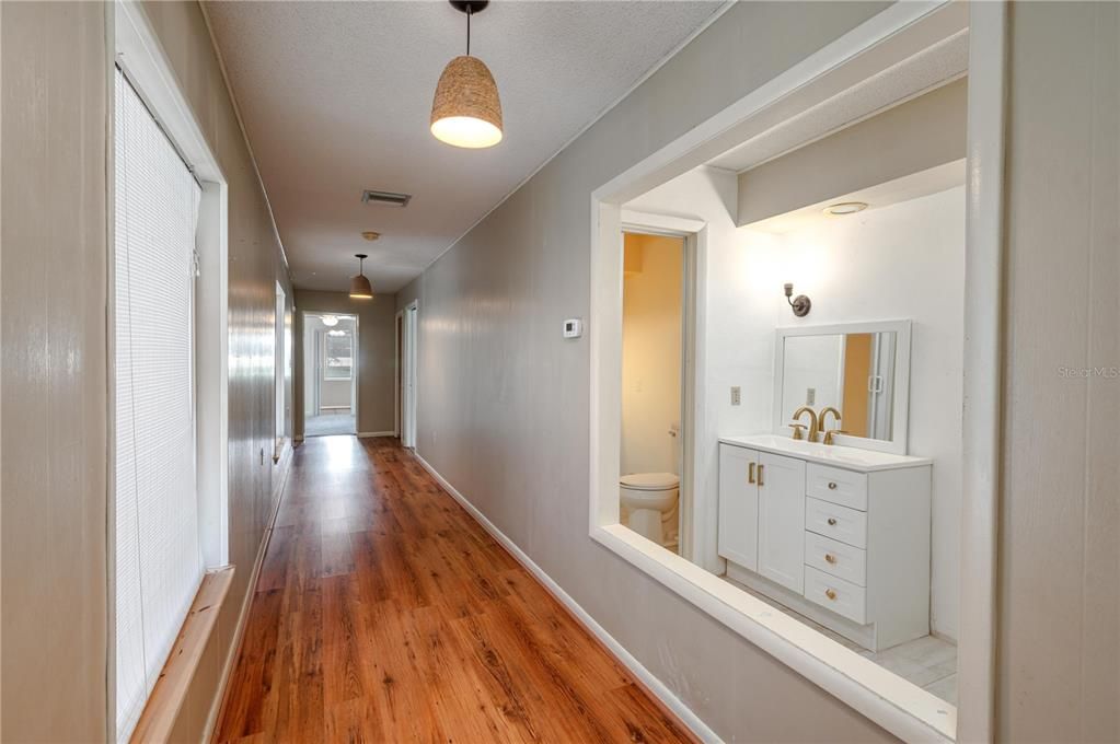 На продажу: $325,000 (3 спален, 2 ванн, 2536 Квадратных фут)