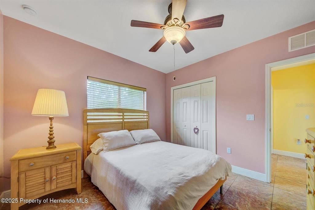 En Venta: $585,000 (4 camas, 3 baños, 2528 Pies cuadrados)