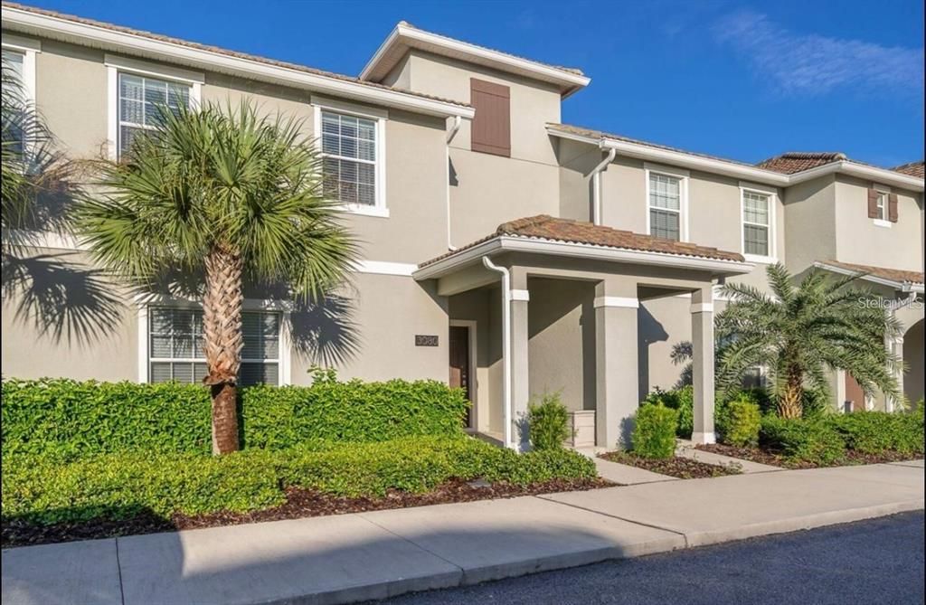 Recently Rented: $2,950 (4 beds, 3 baths, 1914 Square Feet)