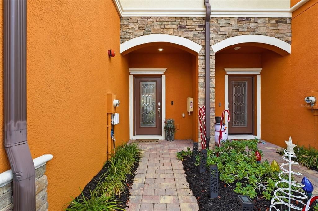 For Sale: $280,000 (3 beds, 2 baths, 1949 Square Feet)