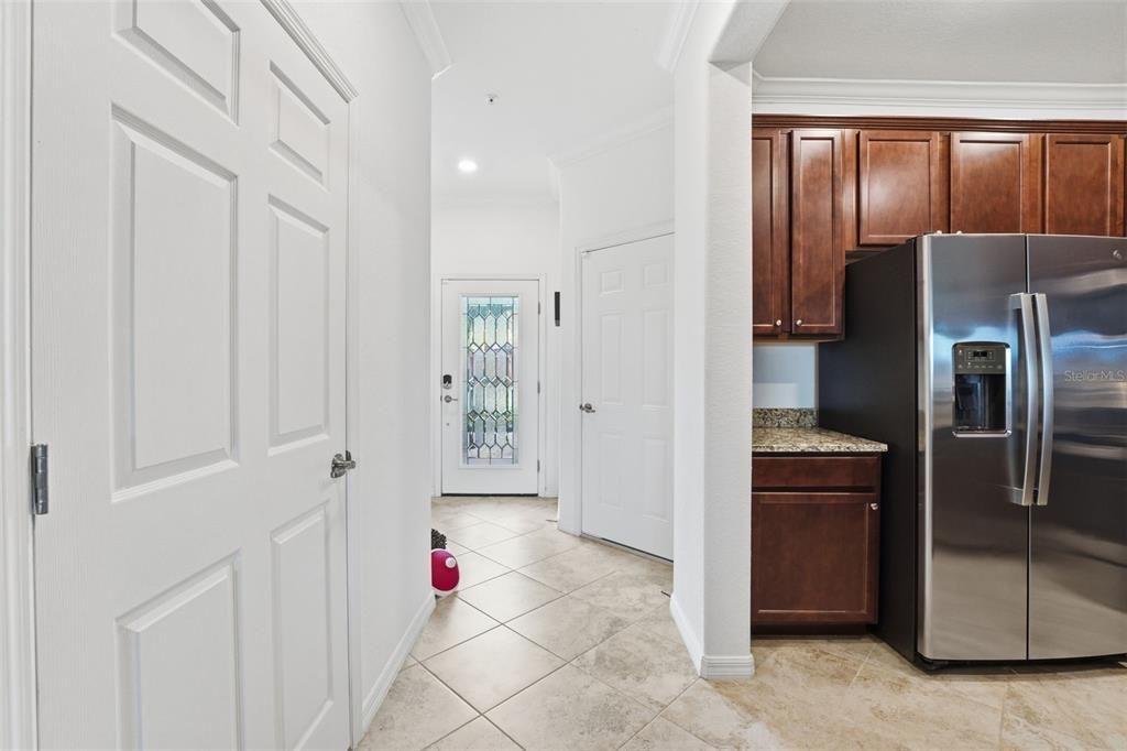 For Sale: $280,000 (3 beds, 2 baths, 1949 Square Feet)