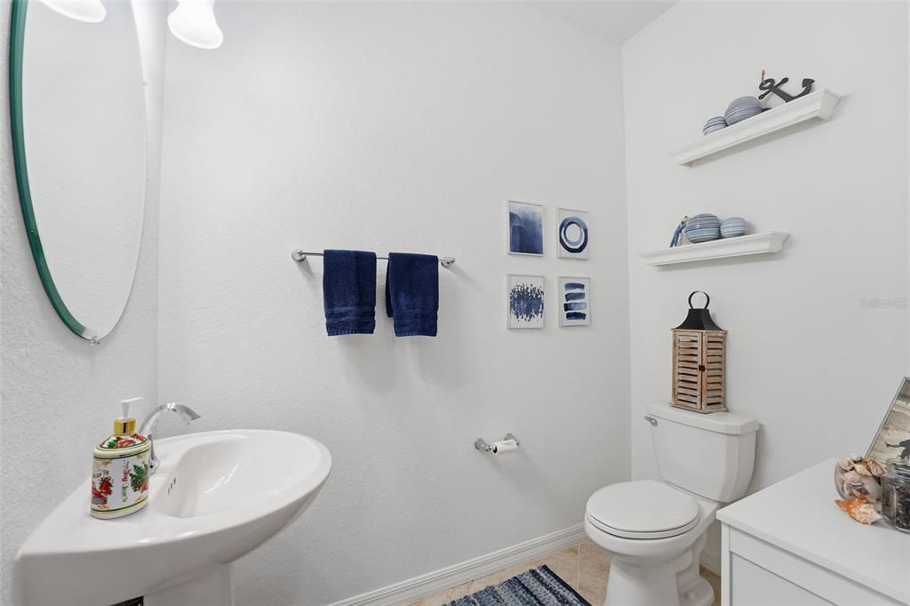 For Sale: $280,000 (3 beds, 2 baths, 1949 Square Feet)