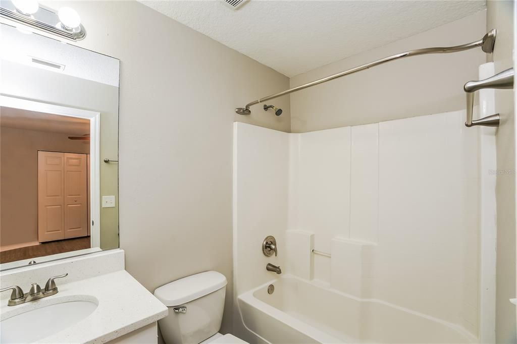 В аренду: $1,825 (3 спален, 2 ванн, 1148 Квадратных фут)