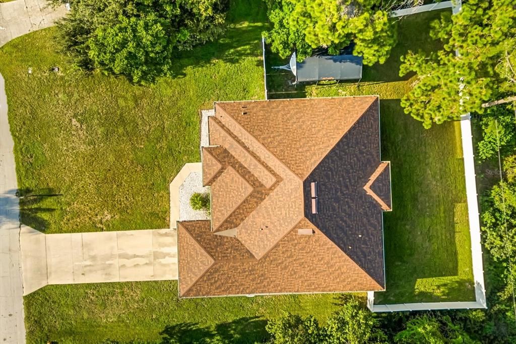 На продажу: $379,000 (4 спален, 2 ванн, 2124 Квадратных фут)