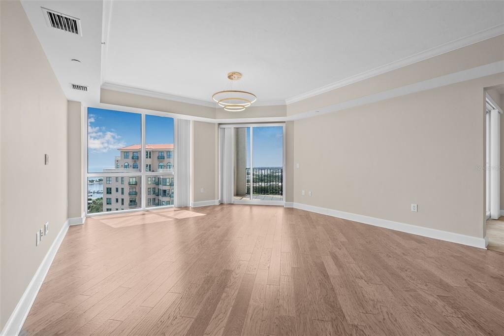 出租: $10,000 (3 贝兹, 3 浴室, 2634 平方英尺)