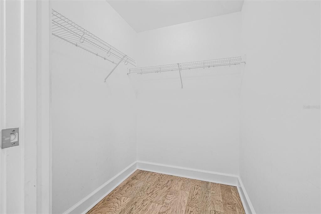 出租: $10,000 (3 贝兹, 3 浴室, 2634 平方英尺)