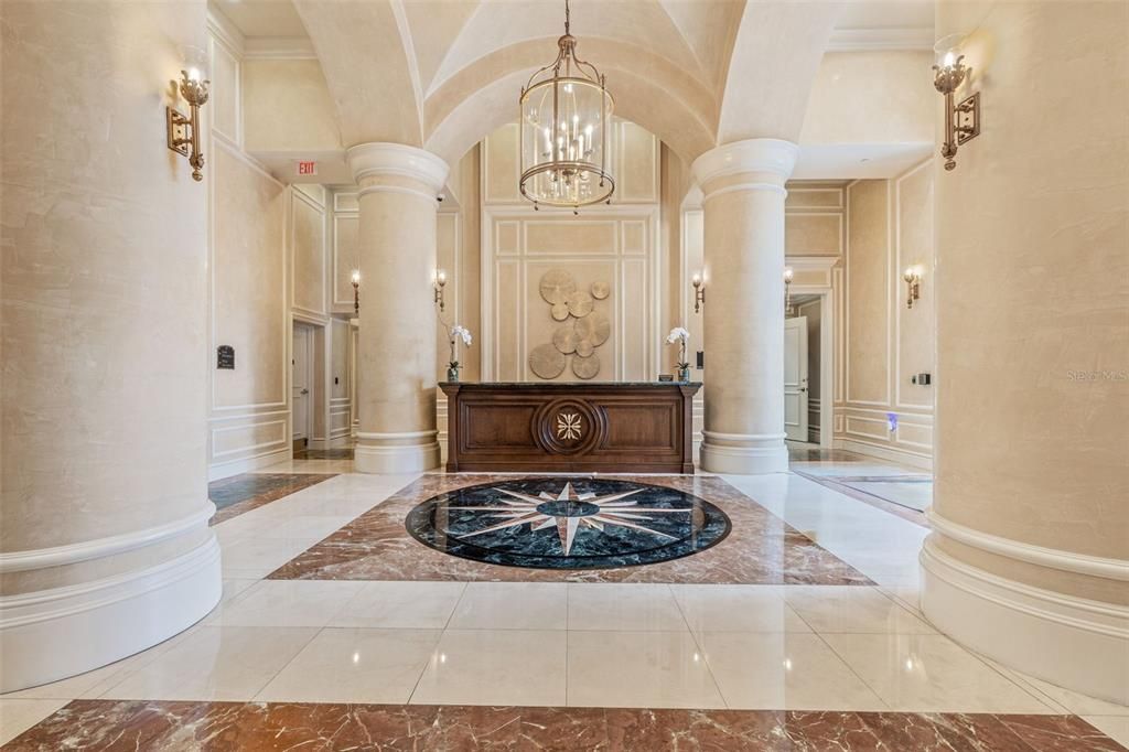 出租: $10,000 (3 贝兹, 3 浴室, 2634 平方英尺)