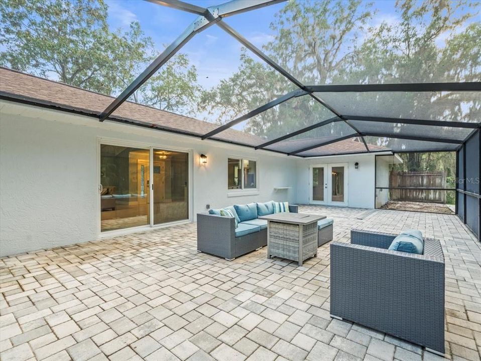 En Venta: $350,000 (3 camas, 2 baños, 2012 Pies cuadrados)