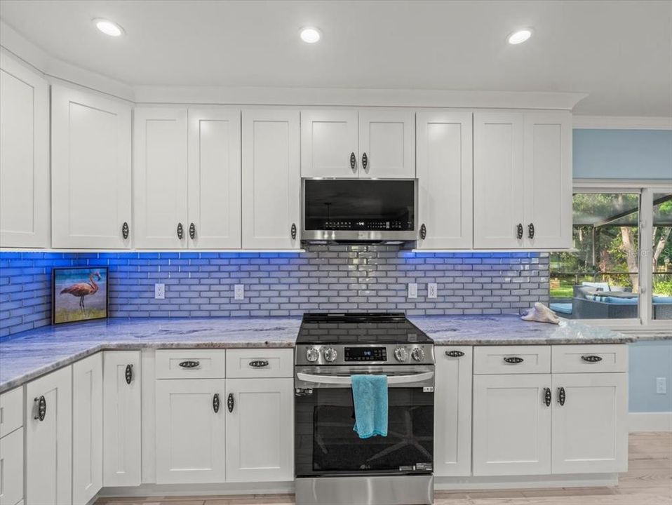 En Venta: $350,000 (3 camas, 2 baños, 2012 Pies cuadrados)