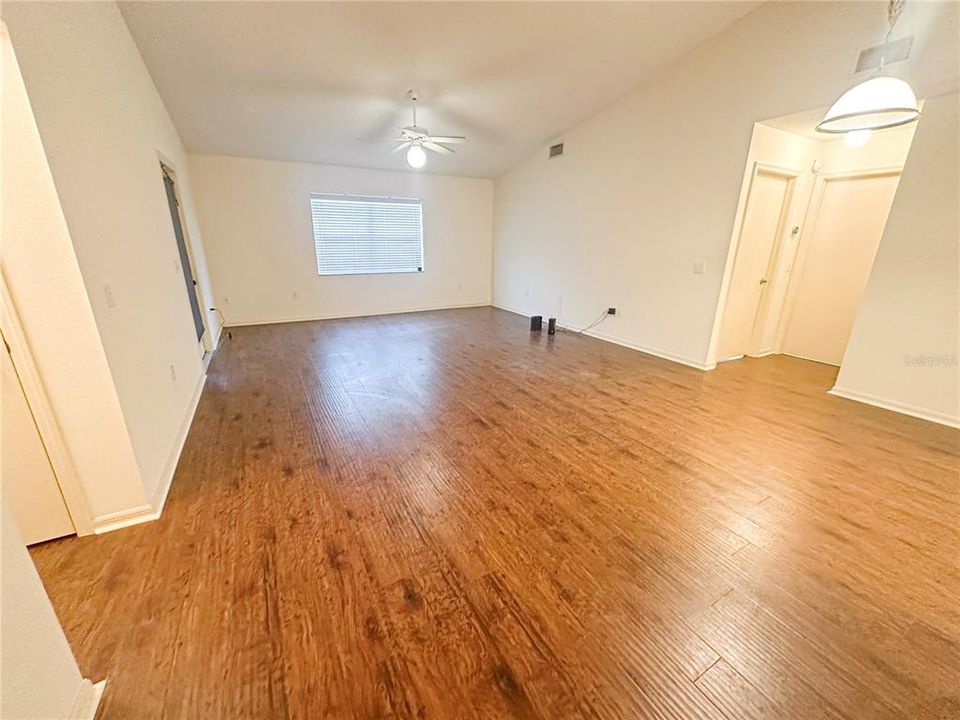 For Rent: $1,725 (2 beds, 2 baths, 1397 Square Feet)