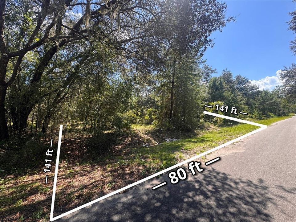 待售: $25,500 (0.26 acres)