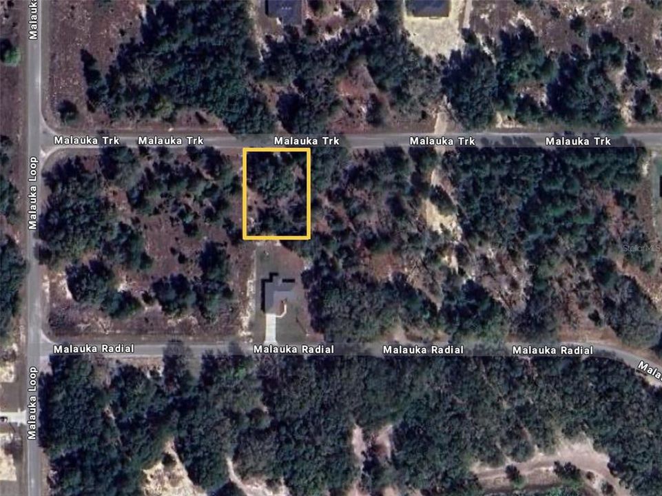 待售: $25,500 (0.26 acres)