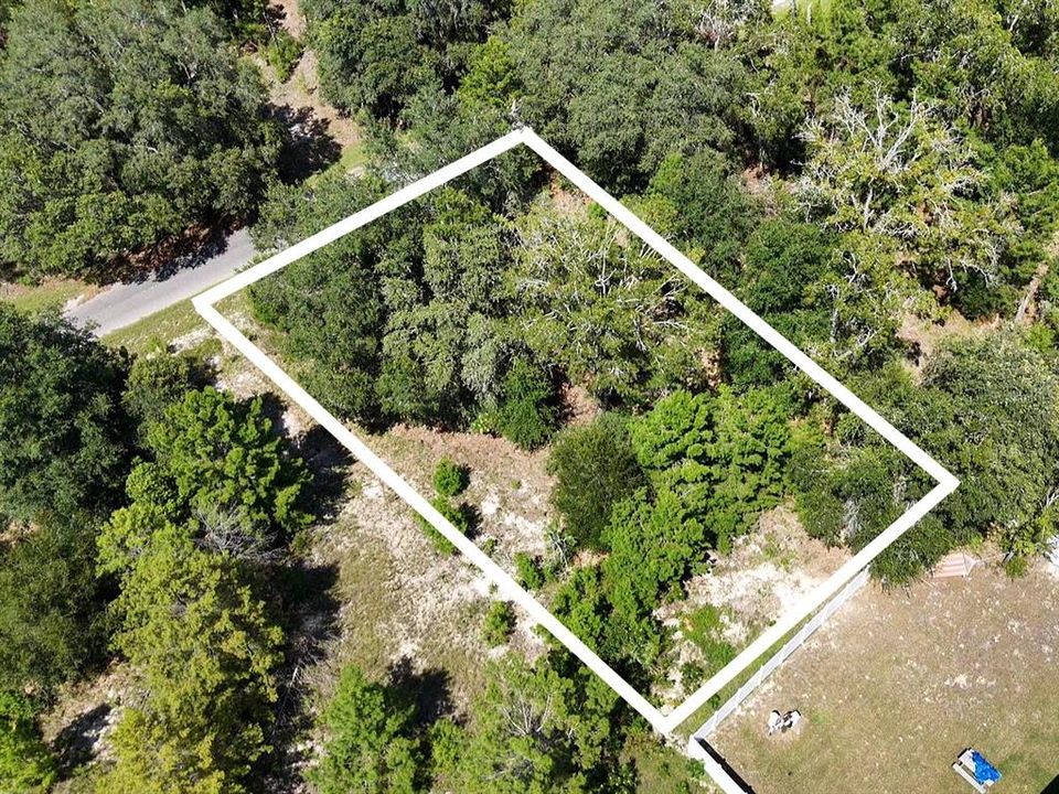 待售: $25,500 (0.26 acres)