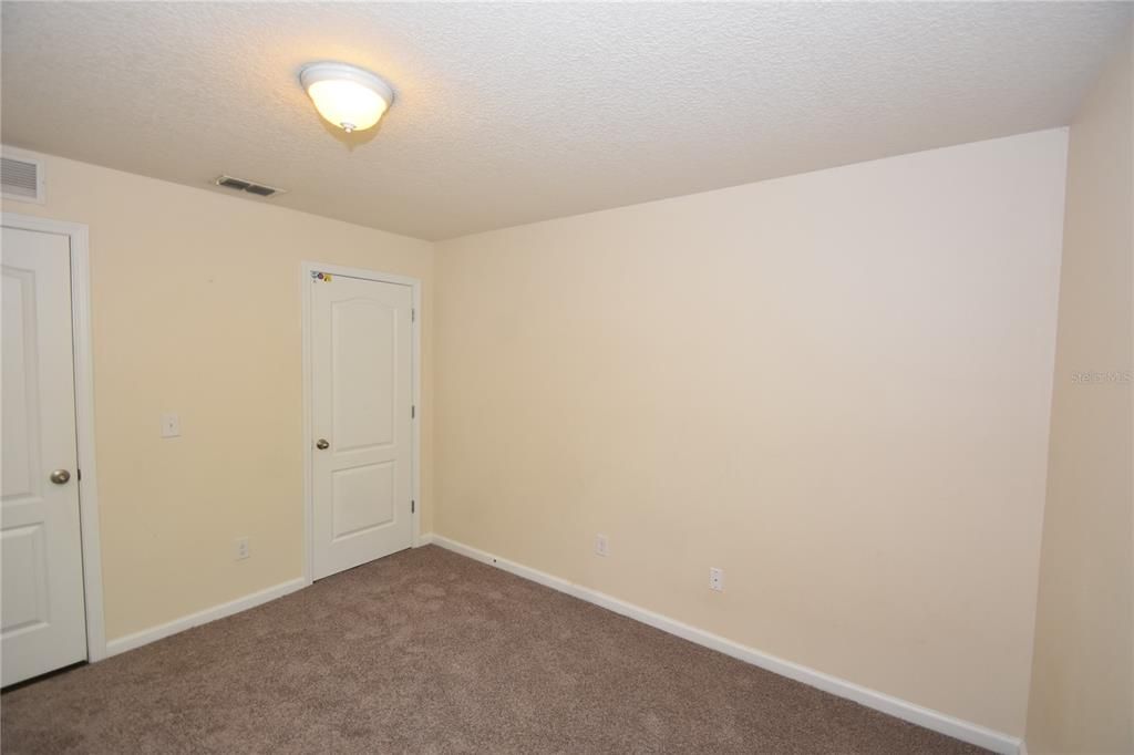 For Sale: $205,000 (2 beds, 2 baths, 1147 Square Feet)