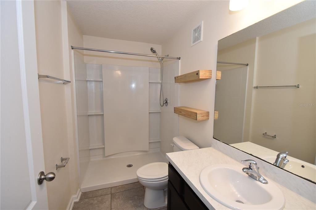 For Sale: $205,000 (2 beds, 2 baths, 1147 Square Feet)