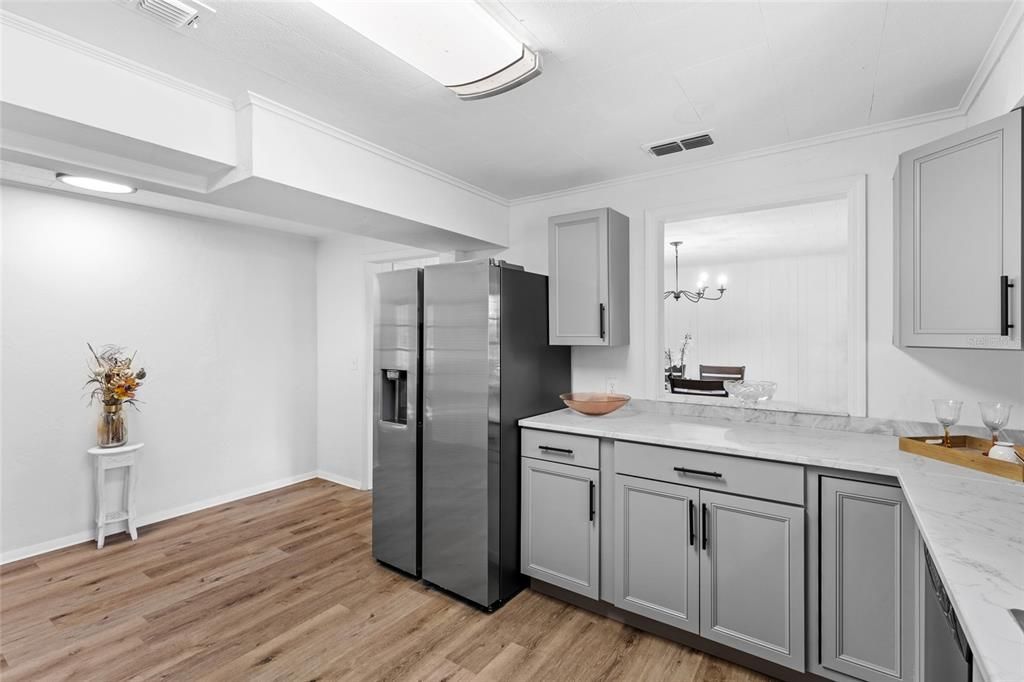 待售: $299,900 (3 贝兹, 2 浴室, 1800 平方英尺)