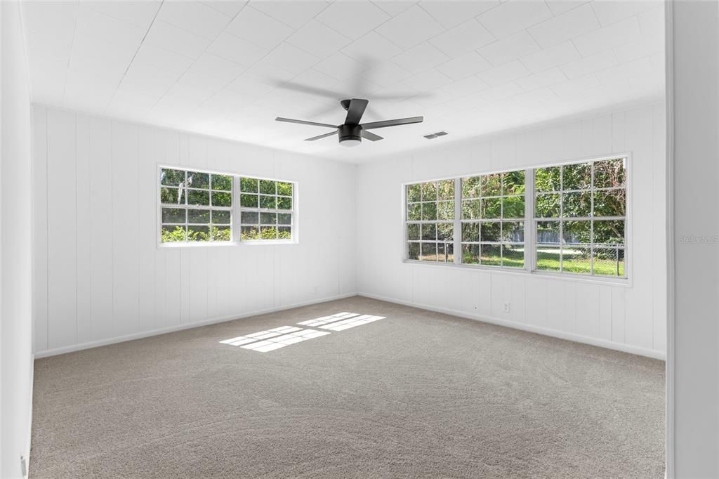 待售: $299,900 (3 贝兹, 2 浴室, 1800 平方英尺)