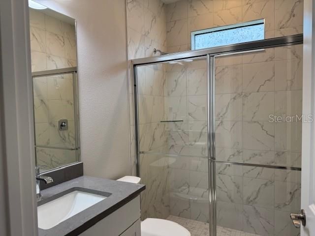 合同活跃: $3,100 (2 贝兹, 2 浴室, 1942 平方英尺)