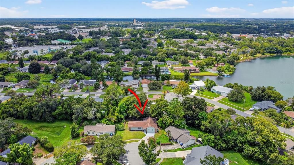 Под контрактом: $374,800 (4 спален, 3 ванн, 1960 Квадратных фут)