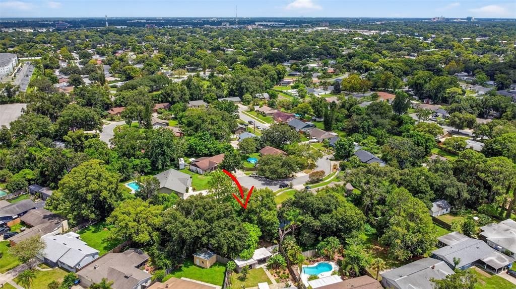 Под контрактом: $374,800 (4 спален, 3 ванн, 1960 Квадратных фут)