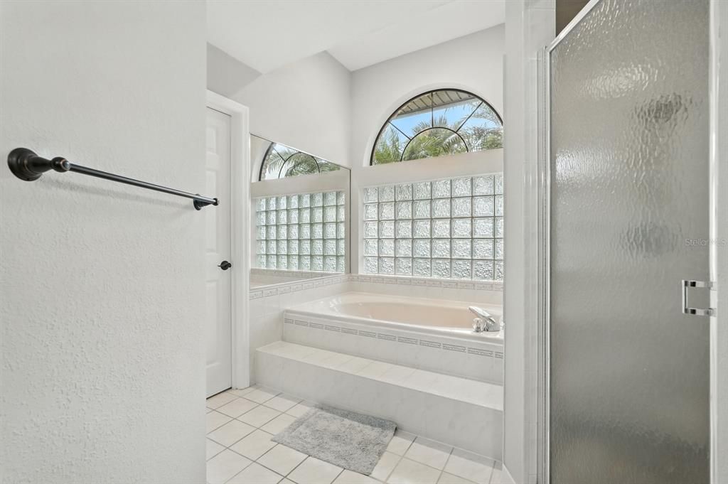 На продажу: $798,000 (3 спален, 2 ванн, 2175 Квадратных фут)