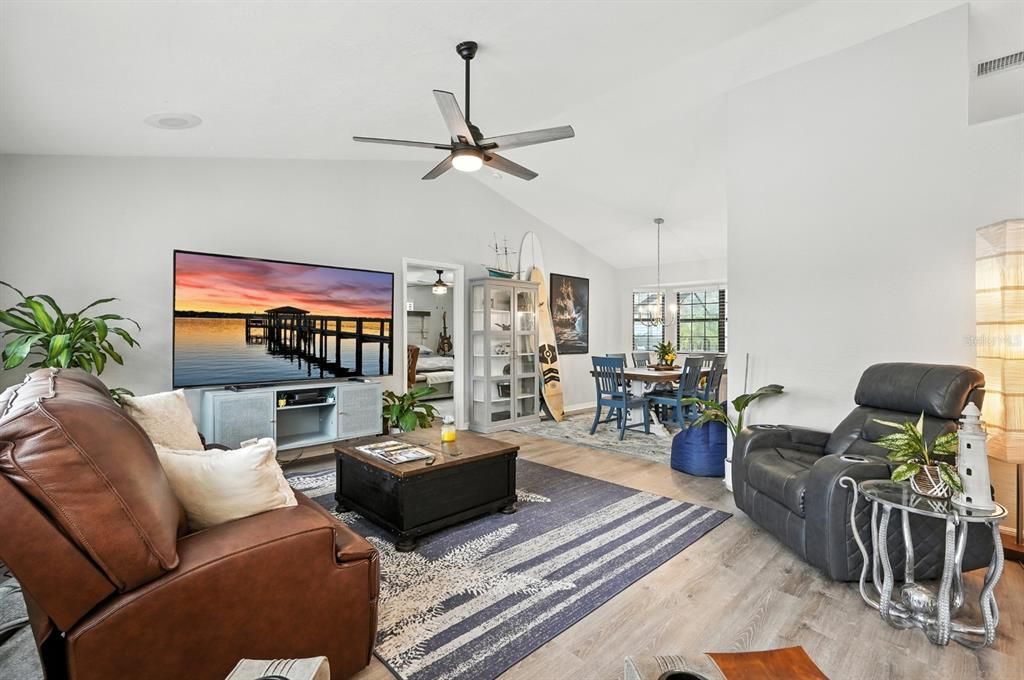 На продажу: $798,000 (3 спален, 2 ванн, 2175 Квадратных фут)