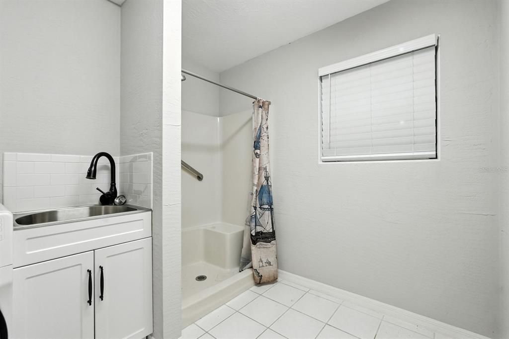 На продажу: $798,000 (3 спален, 2 ванн, 2175 Квадратных фут)