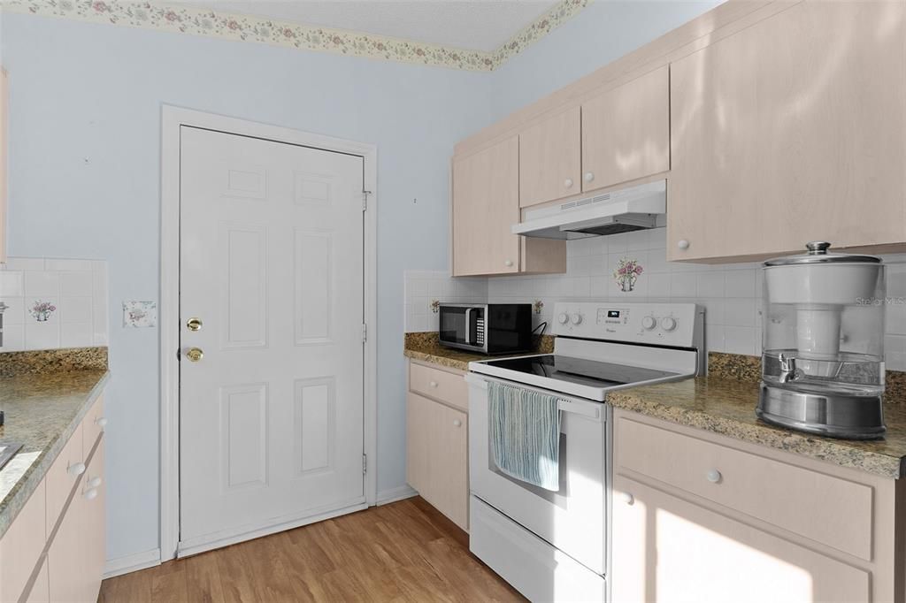 En Venta: $214,900 (2 camas, 2 baños, 1008 Pies cuadrados)