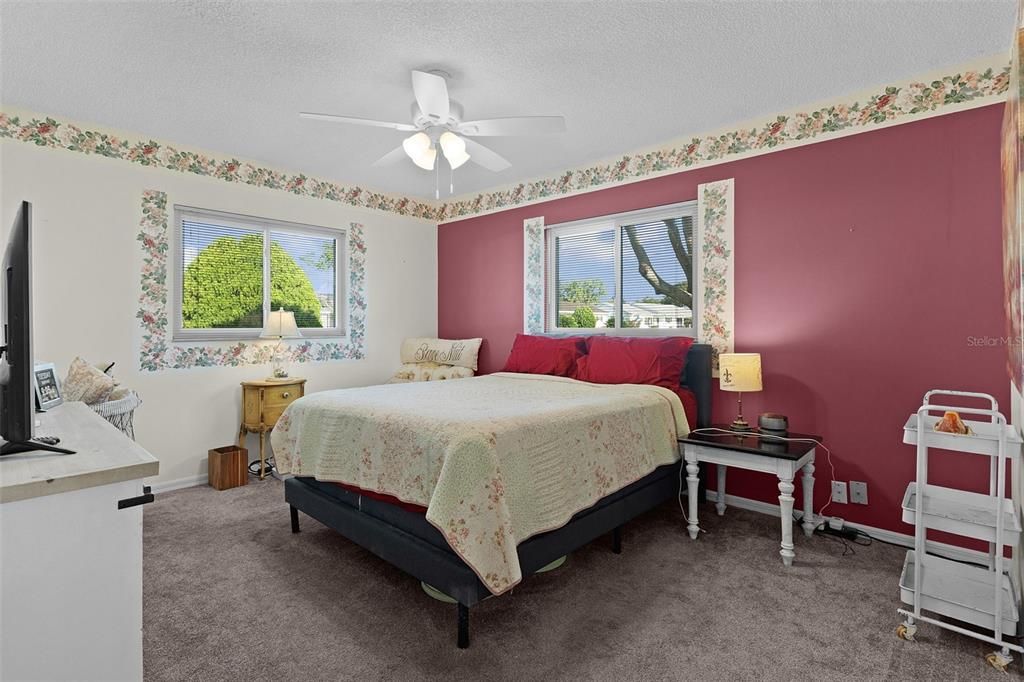 En Venta: $214,900 (2 camas, 2 baños, 1008 Pies cuadrados)