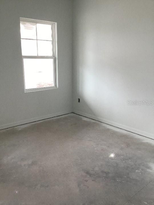 合同活跃: $449,990 (4 贝兹, 2 浴室, 1903 平方英尺)