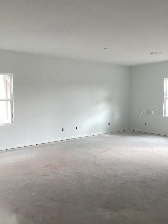 合同活跃: $449,990 (4 贝兹, 2 浴室, 1903 平方英尺)