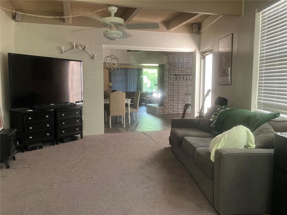 For Rent: $3,300 (3 beds, 2 baths, 2242 Square Feet)