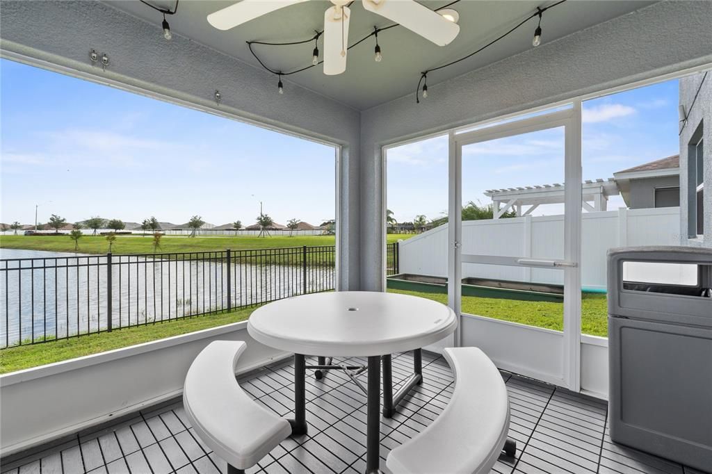 For Sale: $478,500 (5 beds, 3 baths, 3200 Square Feet)