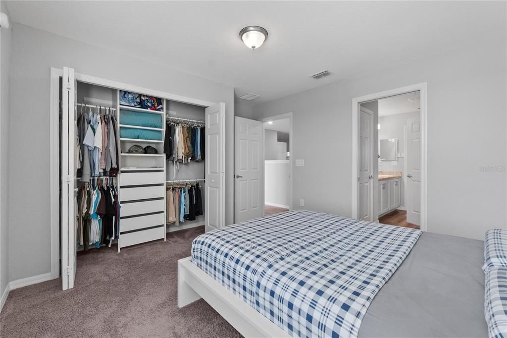 For Sale: $478,500 (5 beds, 3 baths, 3200 Square Feet)