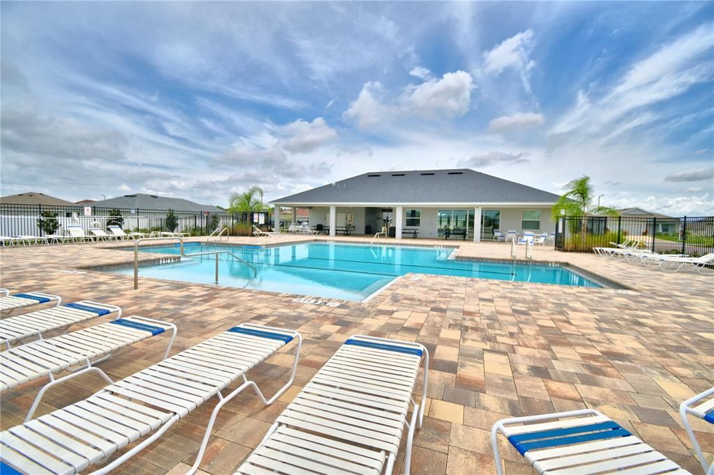 For Sale: $478,500 (5 beds, 3 baths, 3200 Square Feet)